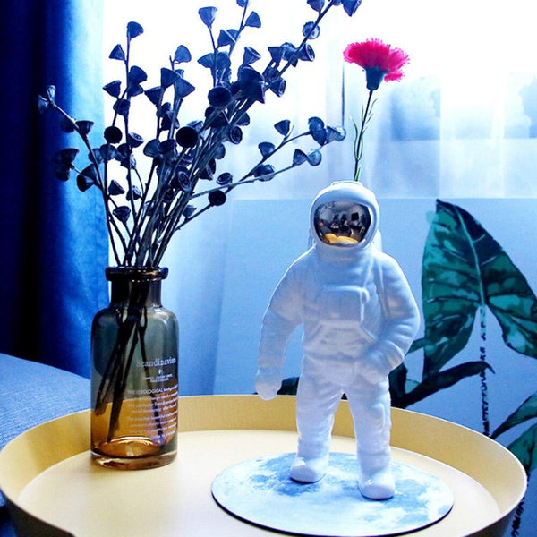 White Gold Astronaut Vase